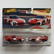 Hot Wheels Premium Car Culture 2 Pack Porsche 935 & 2018 Porsche 935