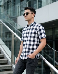 OnStyle Kemeja SS Motif Kotak Reguler Fit White Navy Col 9 - KMJ SS KOTAK WHITE NAVY 9