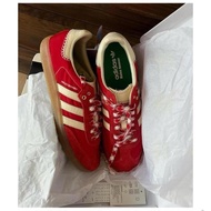 Super beautiful red Samba sneakers