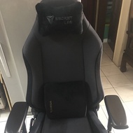 (sold)Secretlab omega gaming chair 2018-2019