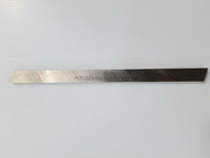 มีดกลึง เกรด 500   ขนาด 1/4"  3/8" สินค้ามีตหนิ เป็นสนิม ไม่ผ่าน Q.C ใช้งานได้ปกติ ขอคนรับได้