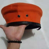 Beret polsuska beret paskhas beret