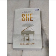 Novel She (preloved)
