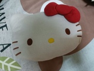 Hello kitty抱枕枕頭