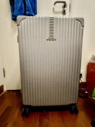 28寸 行李箱 / 喼