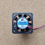 DC 12V 0.08 A 4cm 5cm in the Charger Small Fan Quiet Style