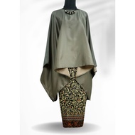 TRIABELA BATWING SILK GRADUATED JUMBO TOP MODERN KEBAYA
