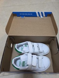 Adidas Stan Smith 白色運動鞋