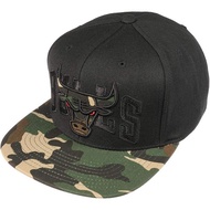 【Limited Stock】Mitchell & Ness BH7AF0 Chicago Bulls Cap Black Camo