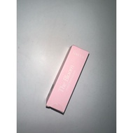 Practical lip mate raeca