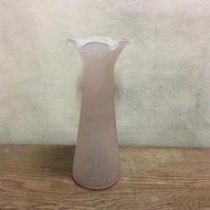 WH14258【四十八號老倉庫】全新 早期 台灣 粉紅色 玻璃 花瓶 高20cm 1瓶價【懷舊收藏拍片道具】