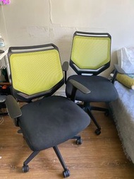 電腦椅子