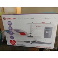 BRAND NEW ORIGINAL SINGER CONFIDENCE SEWING MACHINE