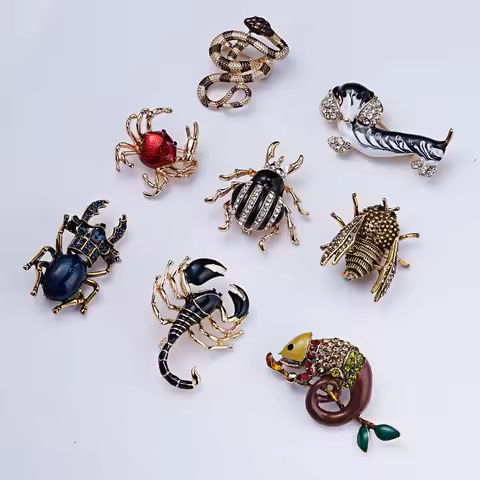 Vintage Enamel Snake Scorpion Lizard Beetle Hedgehog Brooches Women Men's Creative Bugs Pins Fashion