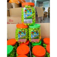 Bottle of 150 tablets (650g) of apple gum, fruit-filled gum