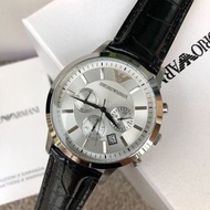 代購Emporio Armani手錶 亞曼尼手錶男生 簡約時尚三眼計時日曆男士手錶 商務休閒皮帶石英錶 學生手錶男AR2432