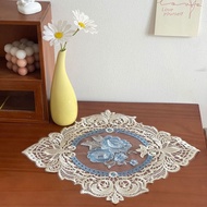 QIALIA ที่รองแก้วลายดอกไม้ปักที่ละเอียดอ่อนผ้าปูโต๊ะลายเครื่องประดับโต๊ะผ้ารองจานแนววินเทจ