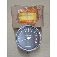 Suzuki GT250 X7, GT200 X5 Tachometer   Gauge 34210-11331 Japan nos. P/s light scratches on the upper