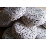 Foot Scrub Natural Pumice Stone Scrub Foot scrub removes calluses and cracked heels, manicure pedicu