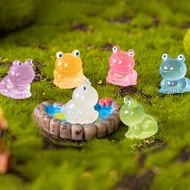 1pc Miniature Craft Jewelry Micro Landscape Colourful Glow-In-The-Dark Frog Resin Ornament Desktop Creative