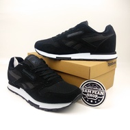 Sepatu Reebok classic utlity black white premium BNIB