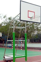 活動式籃球架 籃板為玻璃纖維籃球板 戶外運動器材