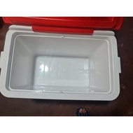 ♞,♘Zooey Ice Box/ Ice Cooler 35 Liters or 52 Liters