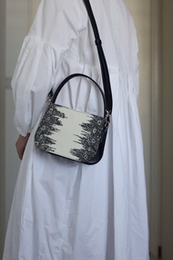 手工手縫蜥蜴壓紋牛皮真皮背包手袋兩用包