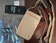 $800  名牌 Topologie 手機摺疊貼身包 $1280