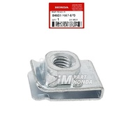 84601-Ha7-670 Front Mudguard Clamp Karisma Supra X 125 Old Batman Fit New Revo 100 - Quality Guarant