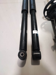 โช๊ค Honda jazz gd ปี2003-2007 มือสอง used