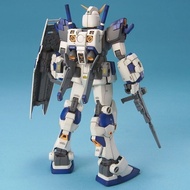 Bandai Assembly Model MG G04 RX-78-4 Gundam No. 4 Gundam