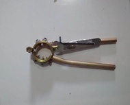Tang Penitik Drat Lampu