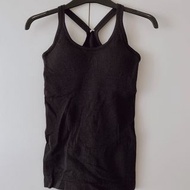 包郵*Lululemon Tank 4 size