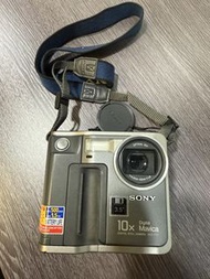 SONY 1500 shots 14o 1.5 hrs BATTERY LIFE GORDING USING NP-F530 FLASH OFF 3.5" 10x Digital Mavica