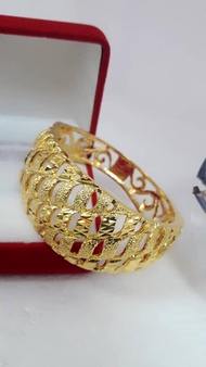 กำไลทองฉลุลายสวย เนื้อทราย (หนัก 2 บาท) ทองหุ้ม24k