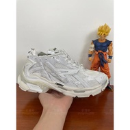 Help Jogging Shoes Old Medium Retro runner White Made