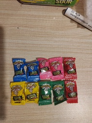 พร้อมส่ง ขนมUSA WARHEADS candy แบ่งขาย 10 เม็ด (sold 1bag=10pcs.)