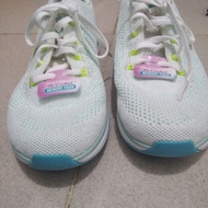 Sepatu Skechers Air Cooled Memory Foam