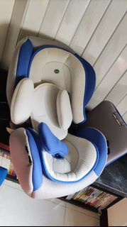 [七成新]佳寶來多段式兒童坐臥兩用汽車安全座椅 GP-903-S