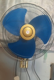 14 May 2025 (Wednesday)(乾淨) Wall Fan 掛牆風扇 16吋 金屬扇葉 metal blade 47.5 -54.5W