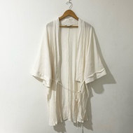 URBAN REVIVO Off-White Textured Viscose Blend Kimono Robe Style Tie Waist Outerwear Cover Up