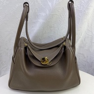 Hermes lindy bag