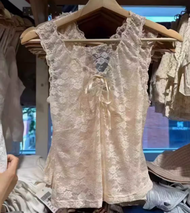 เสื้อยืดคอกว้างแขนยาวผู้หญิงทรงเข้ารูป OOTD BM ทรงเข้ารูปสีขาวขอบลูกไม้ ทรงเข้ารูป เสื้อชั้นใน เสื้อ