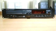 TASCAM CD-RW700 專業用 錄音座 錄/放音功能正常 可以使用一般電腦用的燒錄片錄音