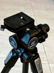 Manfrotto 055 Carbon Tripod, 4-Section Legs, With 410 Geared Head