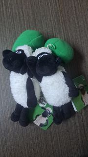 笑笑羊 Shaun the Sheep 毛絨 公仔 綠色帽 200/2只