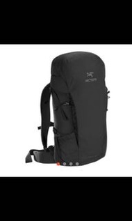 Arcteryx 始祖鳥 Brize 32L 輕量登山背包 黑色（租借$190/天）