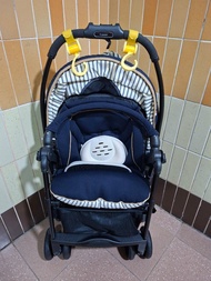 Combi 嬰兒手推車
