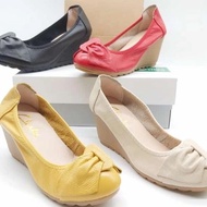 Clarks Wedges Shoes 7Cm A08 / Clarks Rg A08 Women's Shoes
